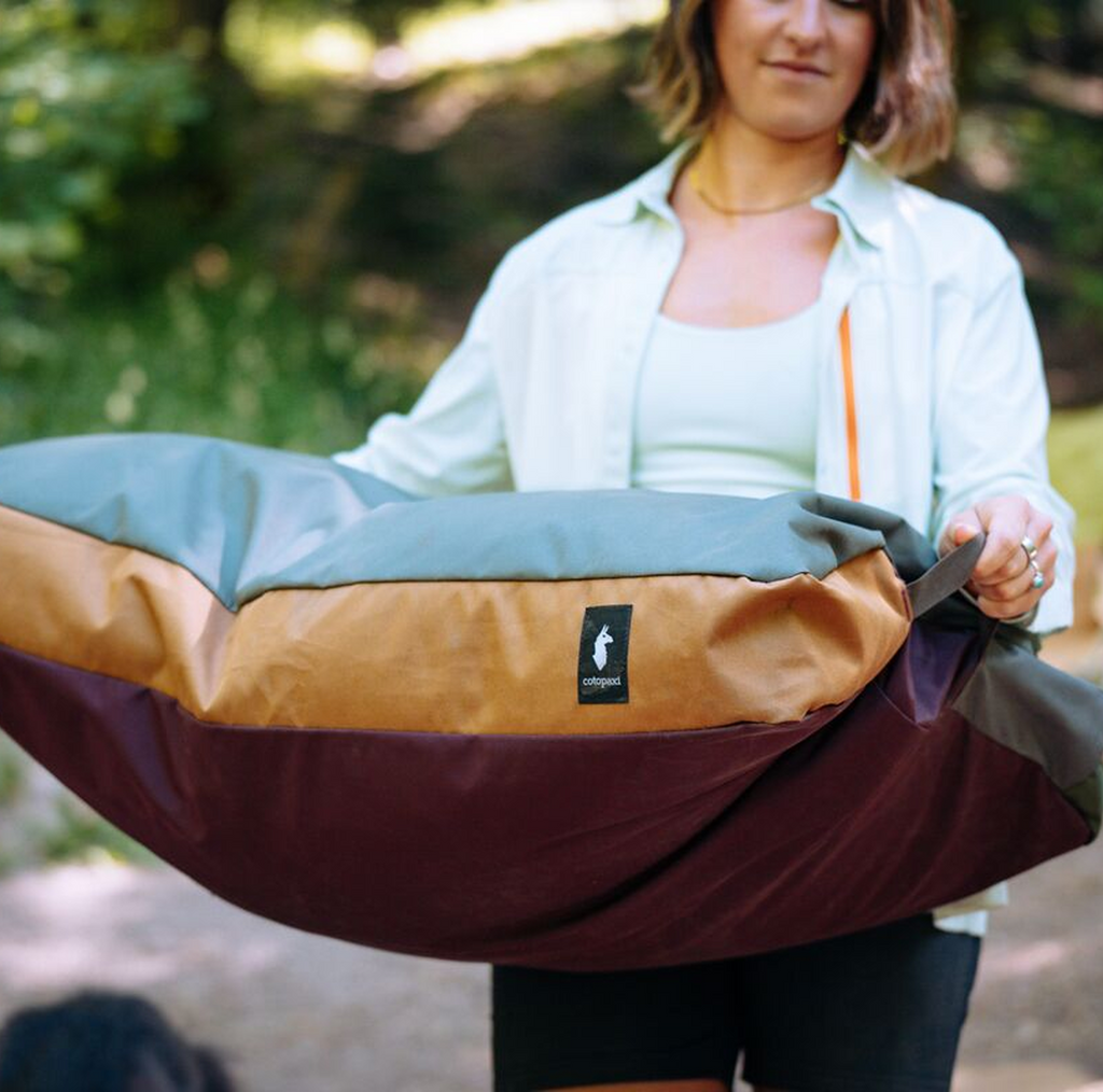 Del Dia Dog Bed | Versatile Everyday Carry