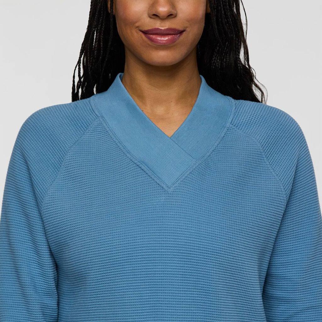 Atajo Long-Sleeve Waffle V-Neck Women's | Adventure-Ready Comfort
