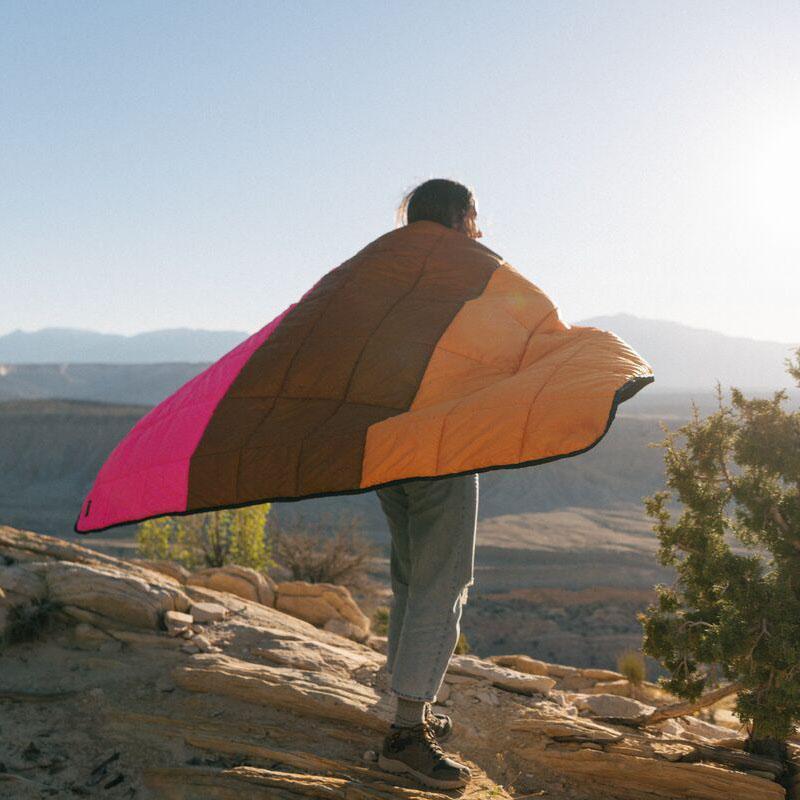 Teca Camp Blanket | Camp-Ready Essential