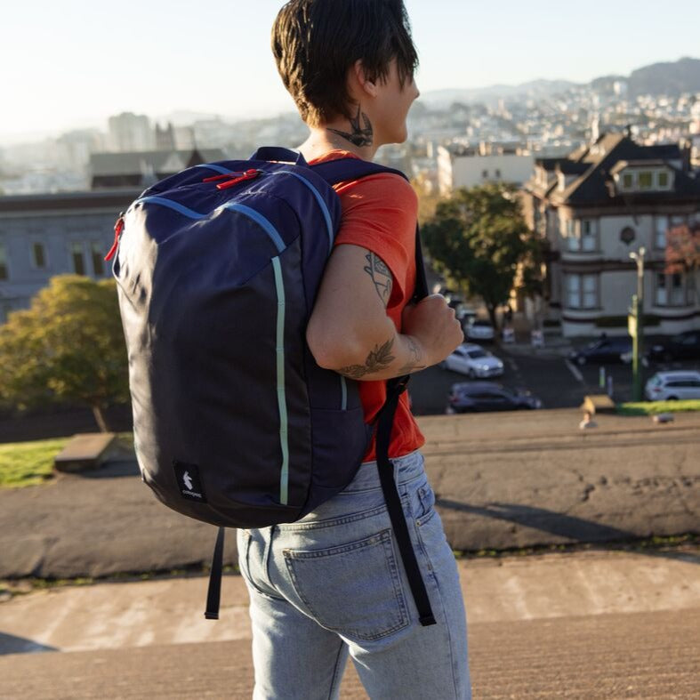 Vaya 18L Backpack Cada Dia | Everyday Adventure