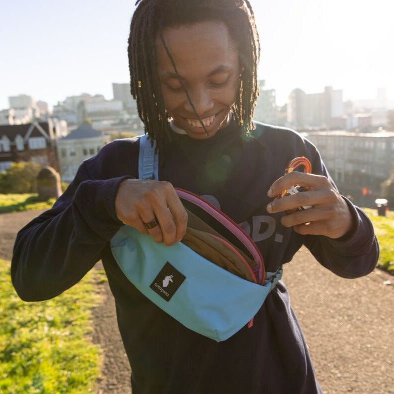 Coso 2L Hip Pack Cada Dia | Hands-Free Adventure