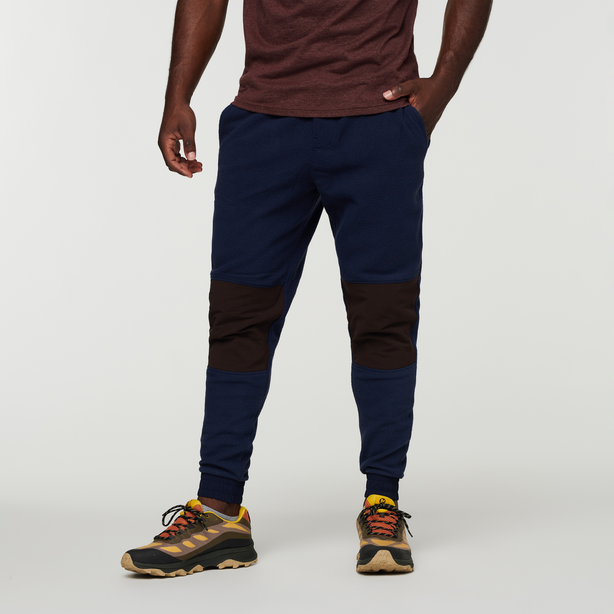 Abrazo Fleece Jogger Men's | Cozy Outdoor Layer
