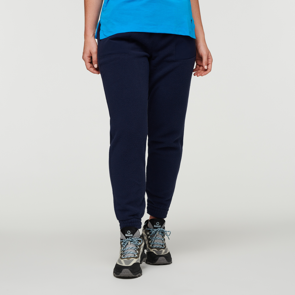 Abrazo Fleece Jogger Women's | Cozy Outdoor Layer