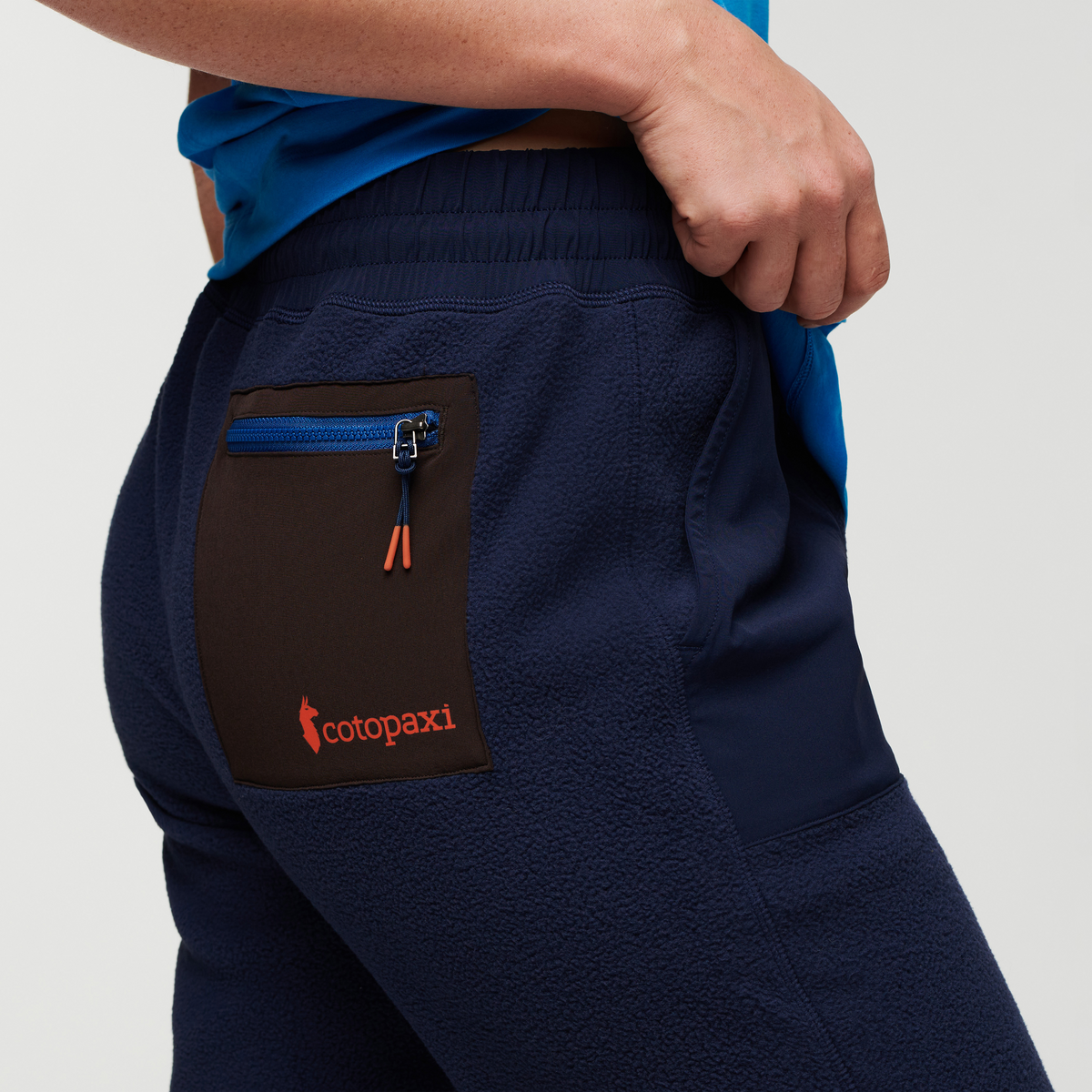 Abrazo Fleece Jogger Women's | Cozy Outdoor Layer