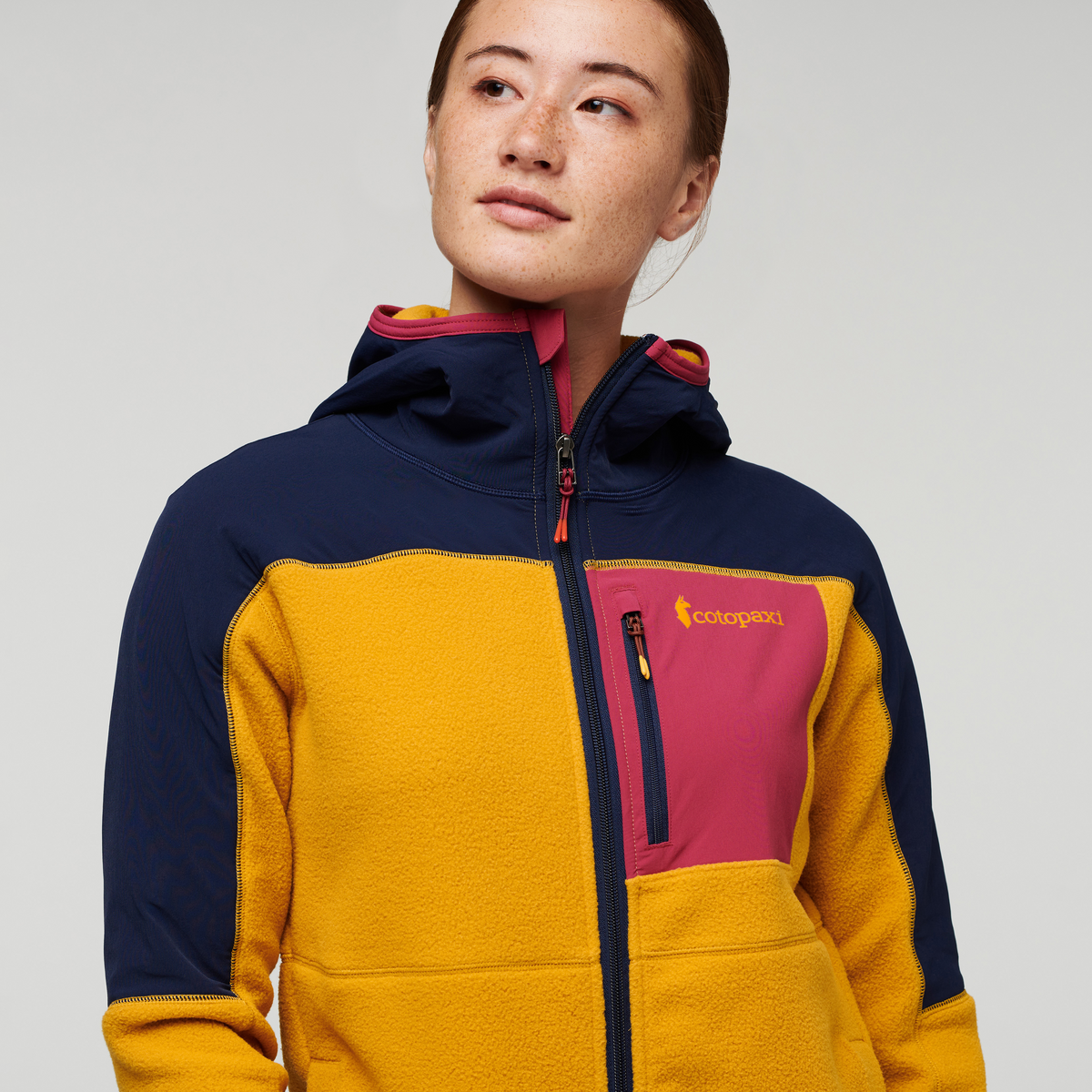 Abrazo Hooded Full-Zip Fleece Jacket Women's black | Cozy Outdoor Layer
