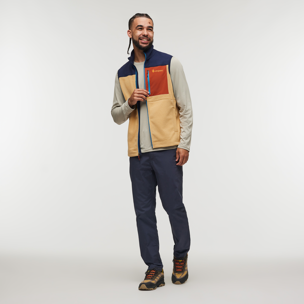 Abrazo Fleece Vest Men's | Cozy Outdoor Layer