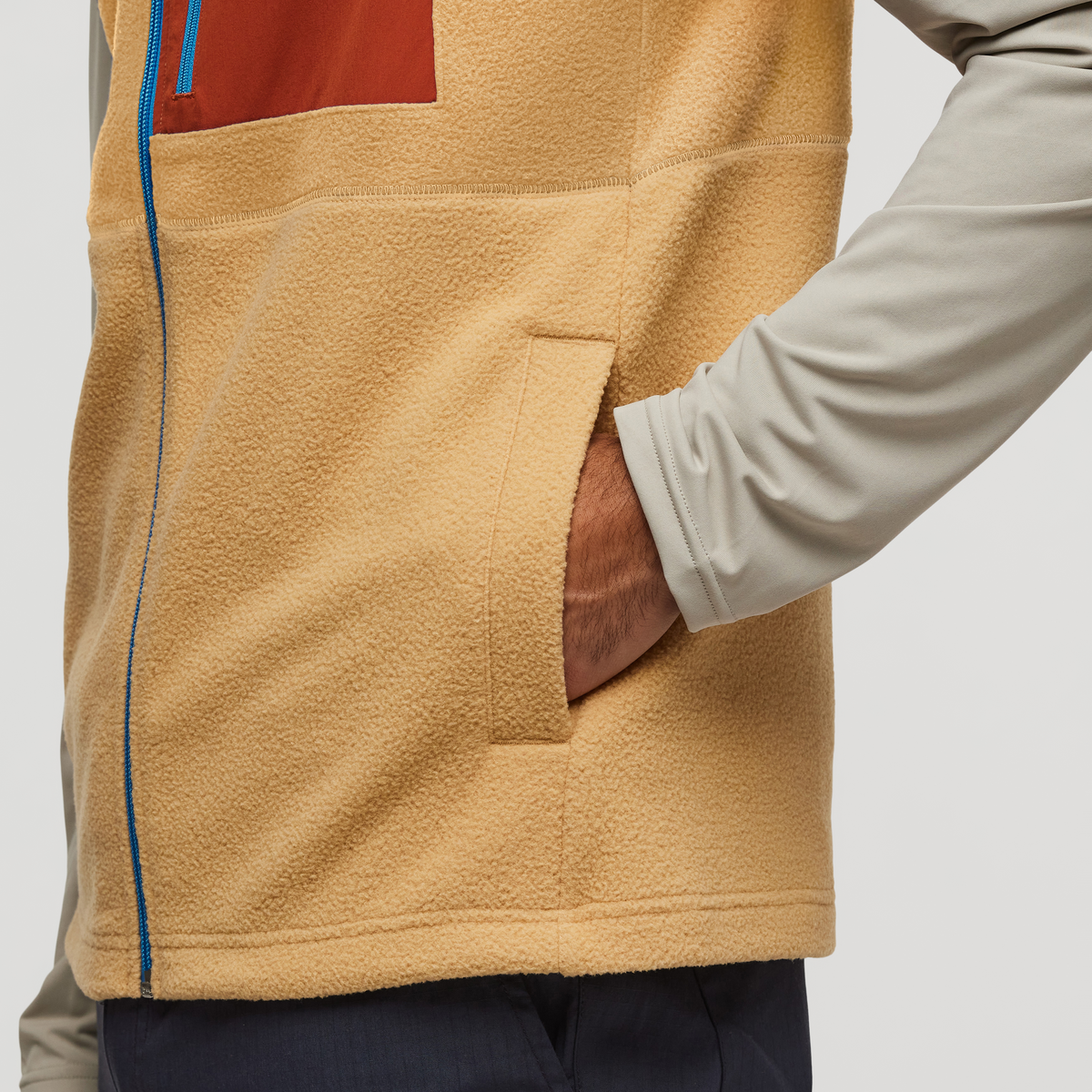 Abrazo Fleece Vest Men's | Cozy Outdoor Layer