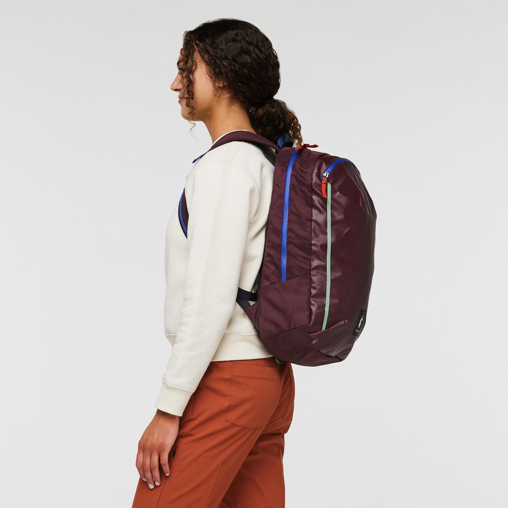 Vaya 18L Backpack Cada Dia | Everyday Adventure