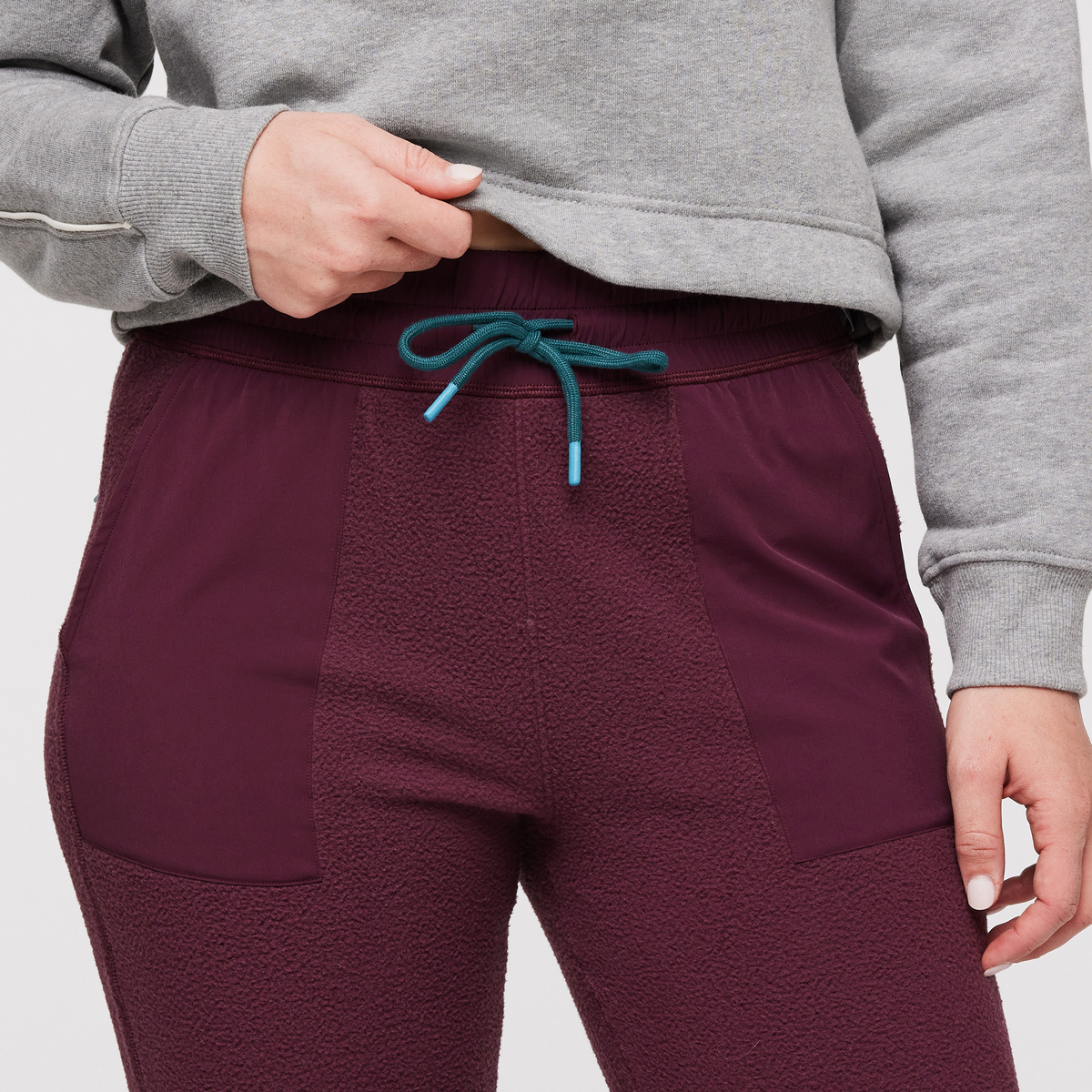 Abrazo Fleece Jogger Women's | Cozy Outdoor Layer
