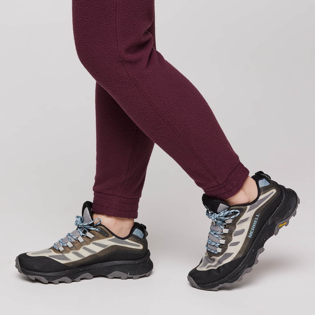 Abrazo Fleece Jogger Women's | Cozy Outdoor Layer
