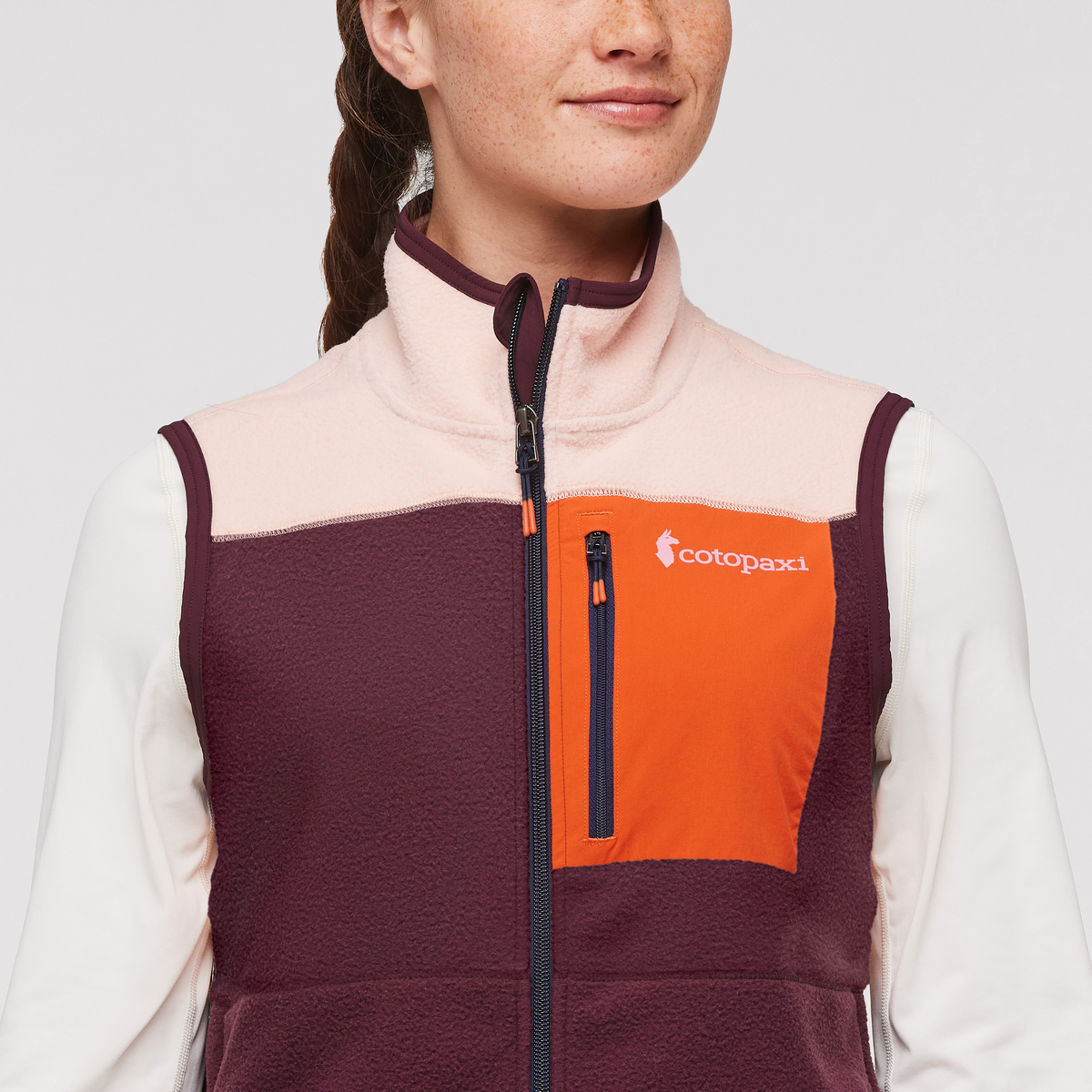 Abrazo Fleece Vest Women's | Cozy Outdoor Layer