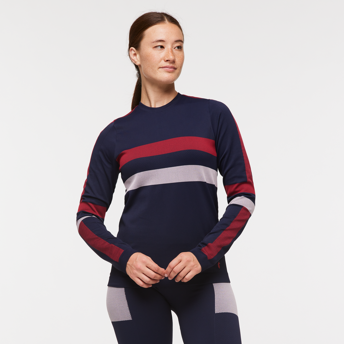 Debajo Seamless Baselayer Crew Women's | Comfortable Outdoor Top