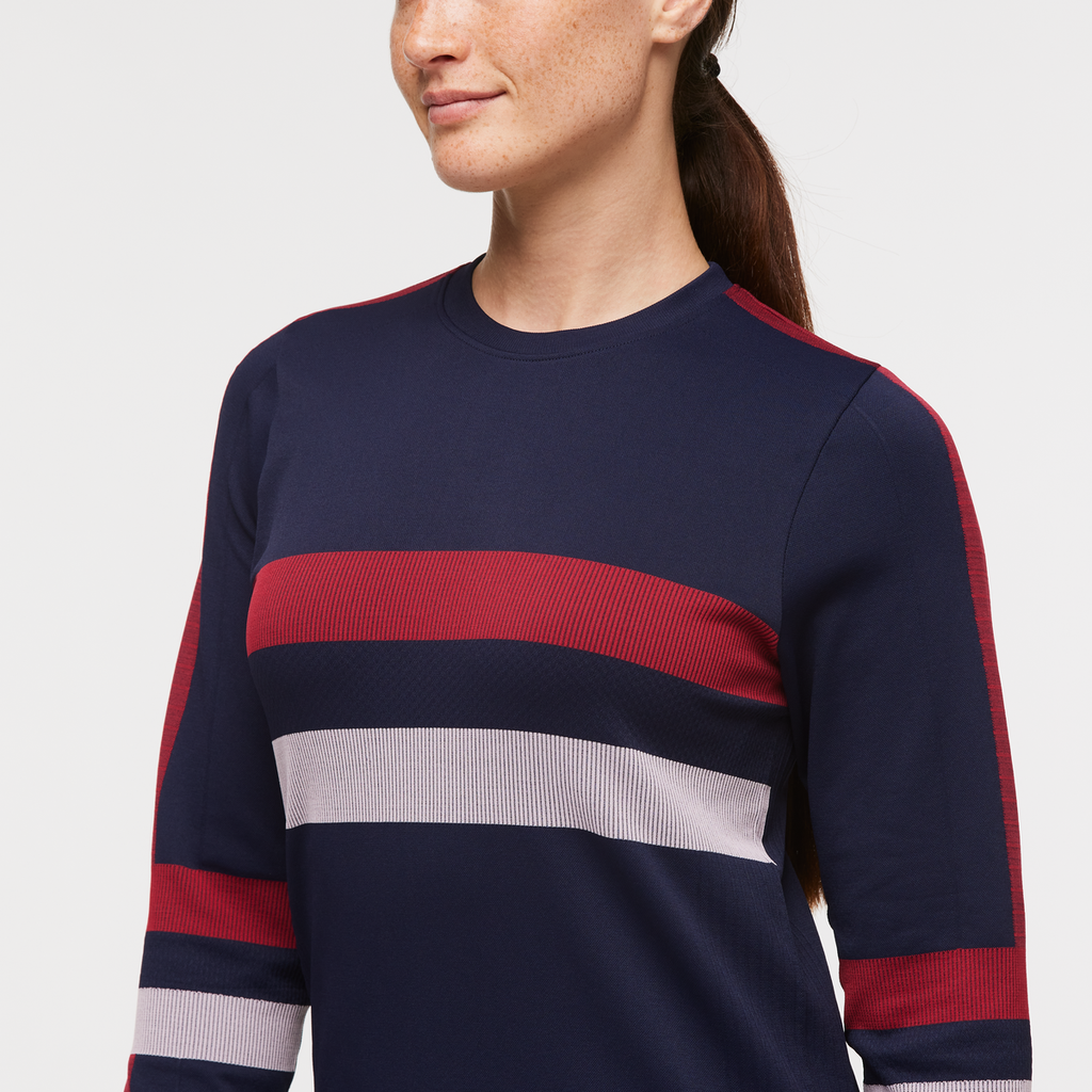 Debajo Seamless Baselayer Crew Women's | Comfortable Outdoor Top