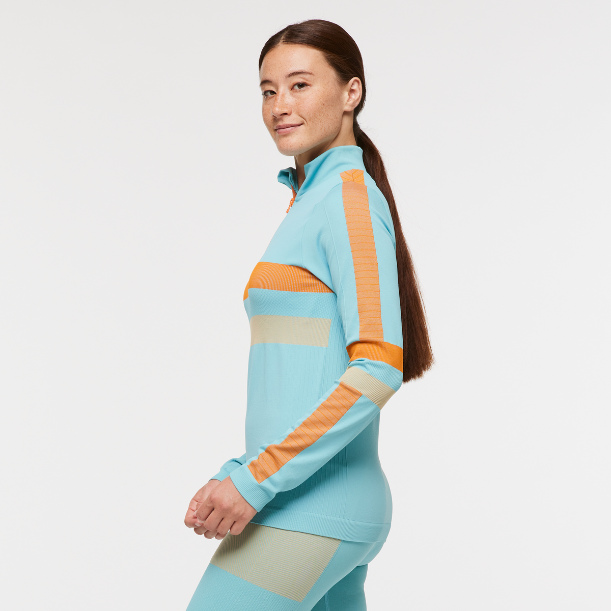 Debajo Seamless Baselayer Quarter-Zip Women's | Comfortable Outdoor Top