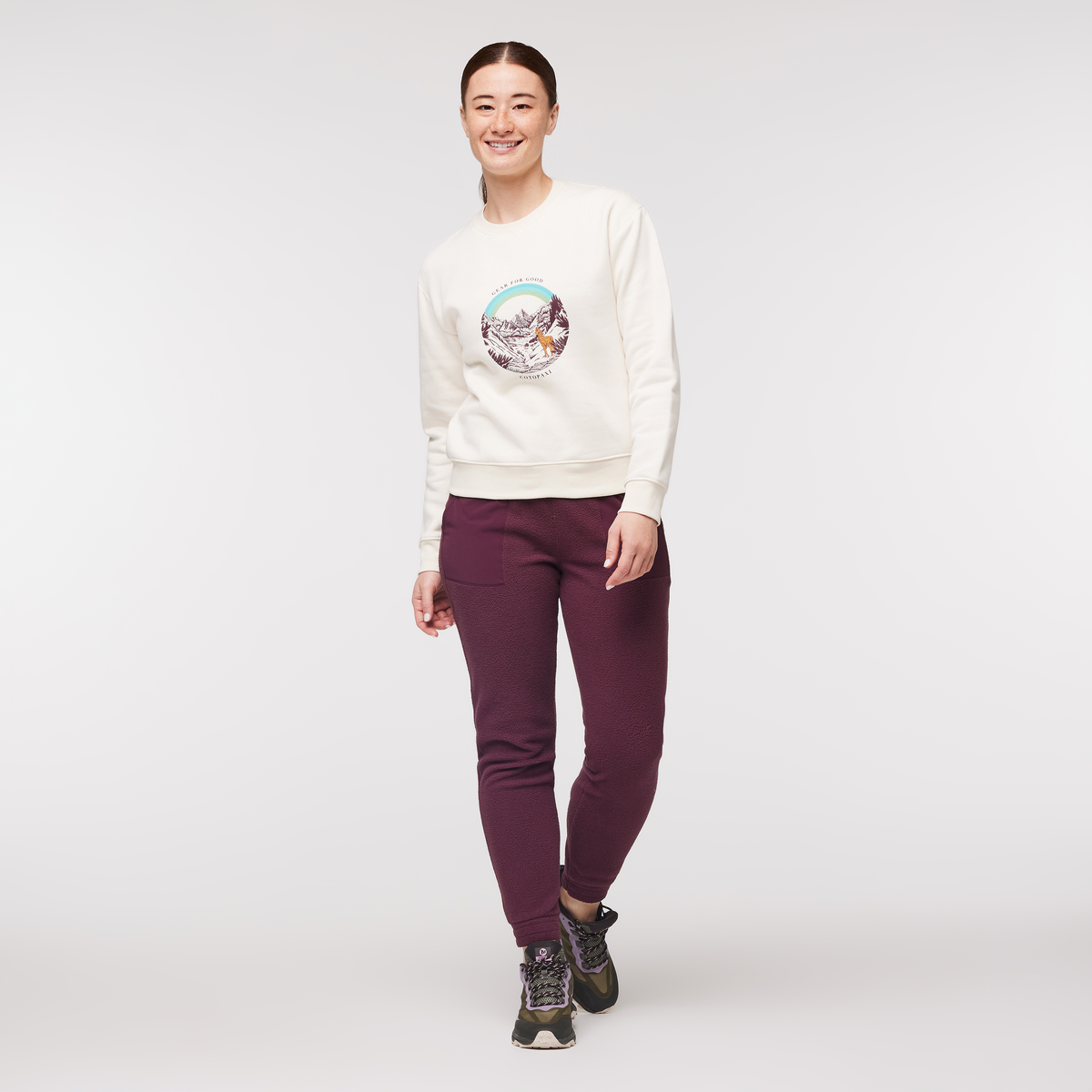 Traveling Llama Crew Sweatshirt Women's | Comfortable Everyday Layer