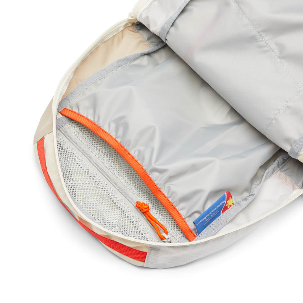 Batac 16L Backpack Del Dia Monochrome | Everyday Adventure