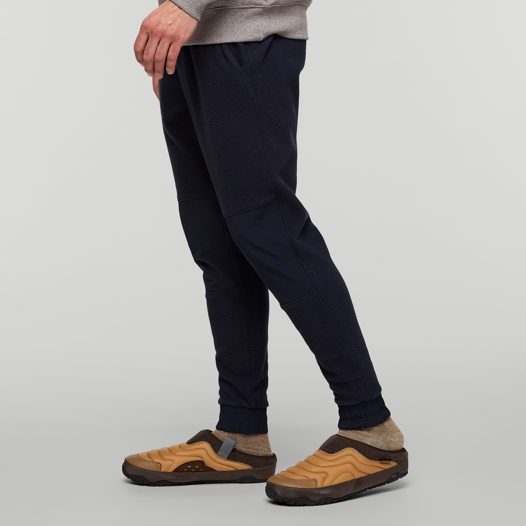 Abrazo Fleece Jogger Men's | Cozy Outdoor Layer