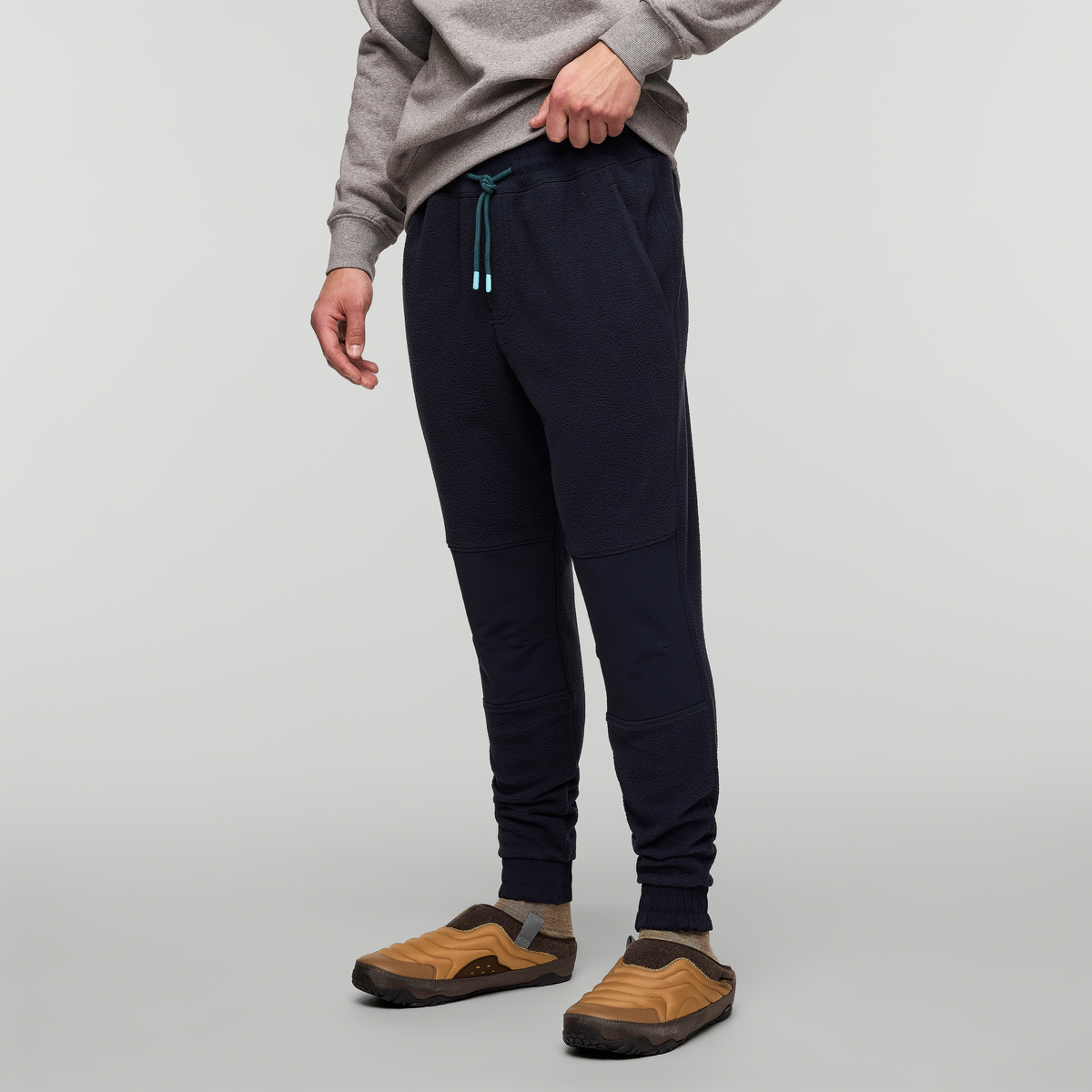 Abrazo Fleece Jogger Men's | Cozy Outdoor Layer