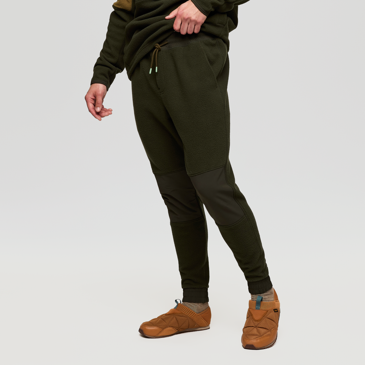 Abrazo Fleece Jogger Men's | Cozy Outdoor Layer