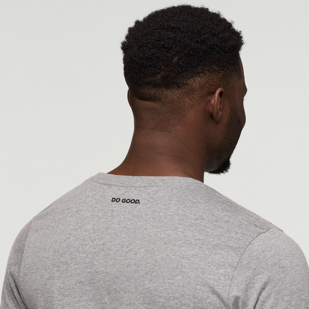 Cotopaxi Llama T-Shirt Men's | Comfortable Outdoor Top