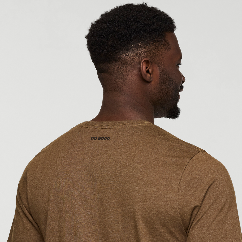 Cotopaxi Llama T-Shirt Men's | Comfortable Outdoor Top