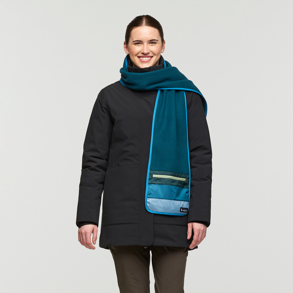 Teca Fleece Scarf | Cozy Outdoor Layer