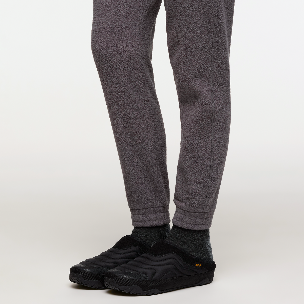 Abrazo Fleece Jogger Women's | Cozy Outdoor Layer