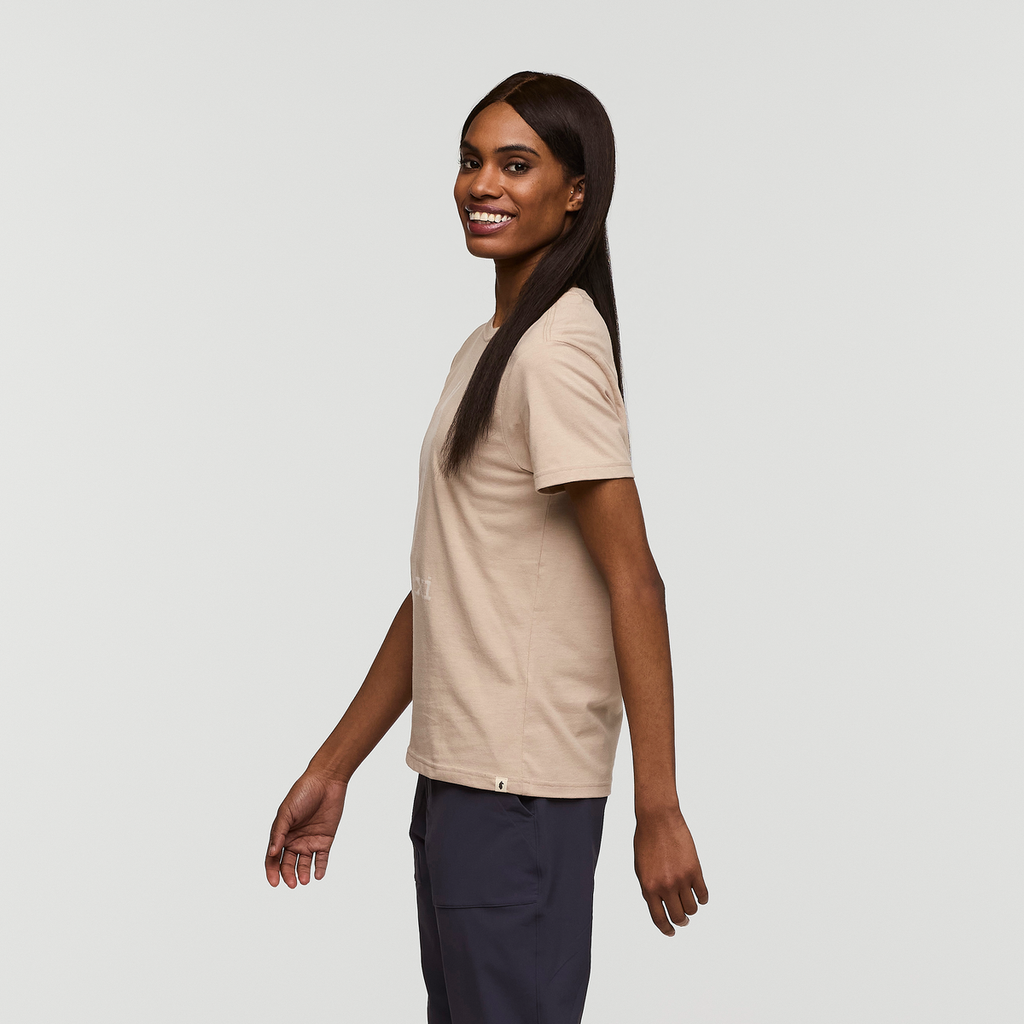 Cotopaxi Llama T-Shirt Women's | Comfortable Outdoor Top