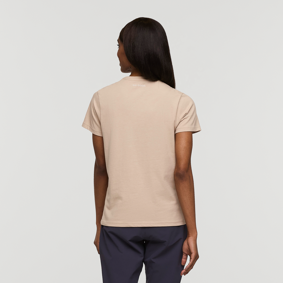 Cotopaxi Llama T-Shirt Women's | Comfortable Outdoor Top