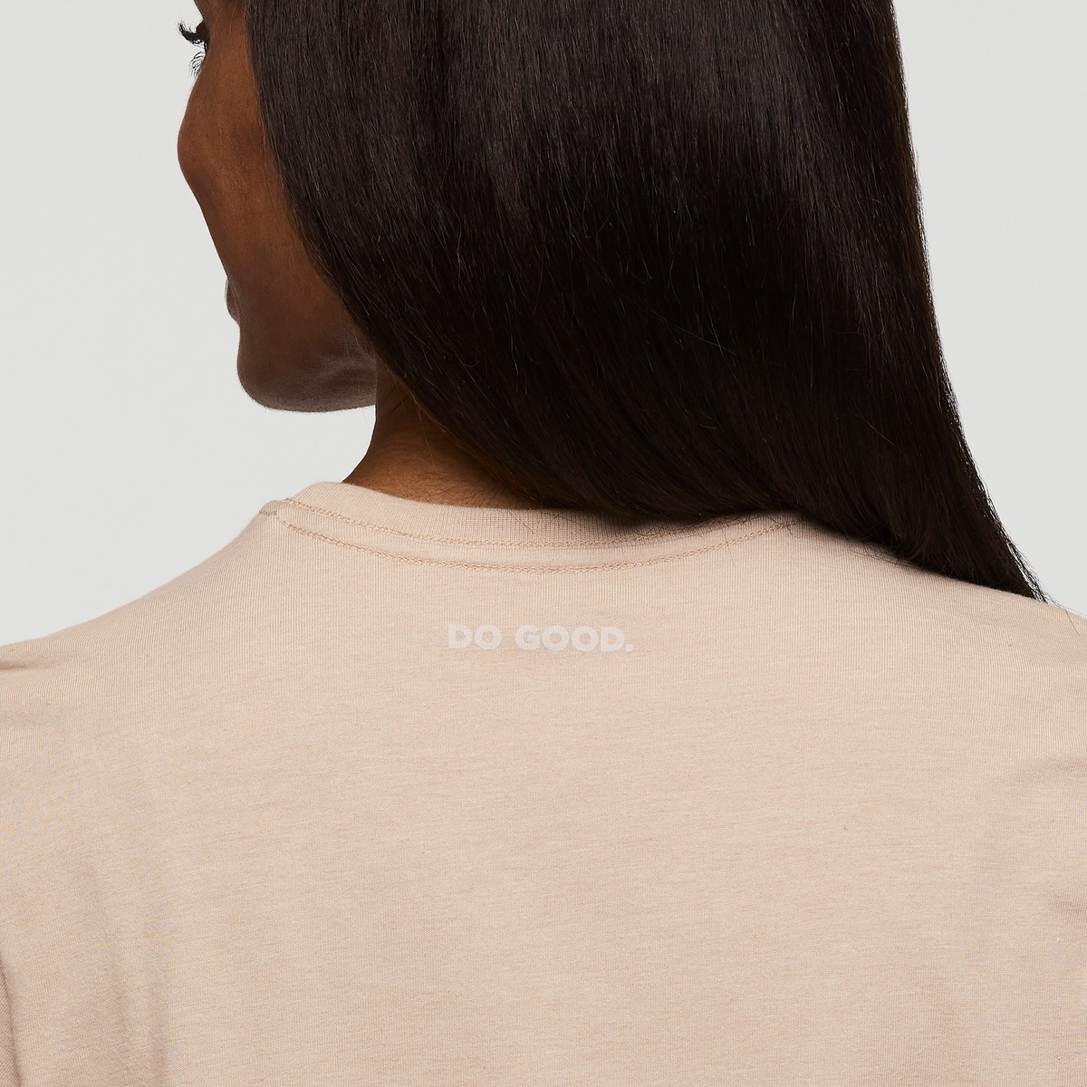 Cotopaxi Llama T-Shirt Women's | Comfortable Outdoor Top