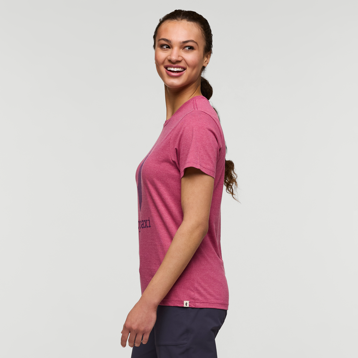 Cotopaxi Llama T-Shirt Women's | Comfortable Outdoor Top