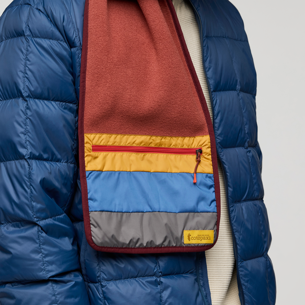 Teca Fleece Scarf | Cozy Outdoor Layer