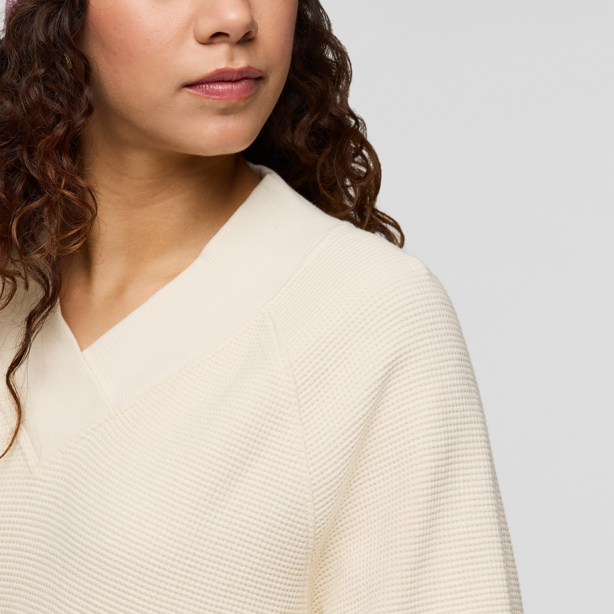 Atajo Long-Sleeve Waffle V-Neck Women's | Adventure-Ready Comfort