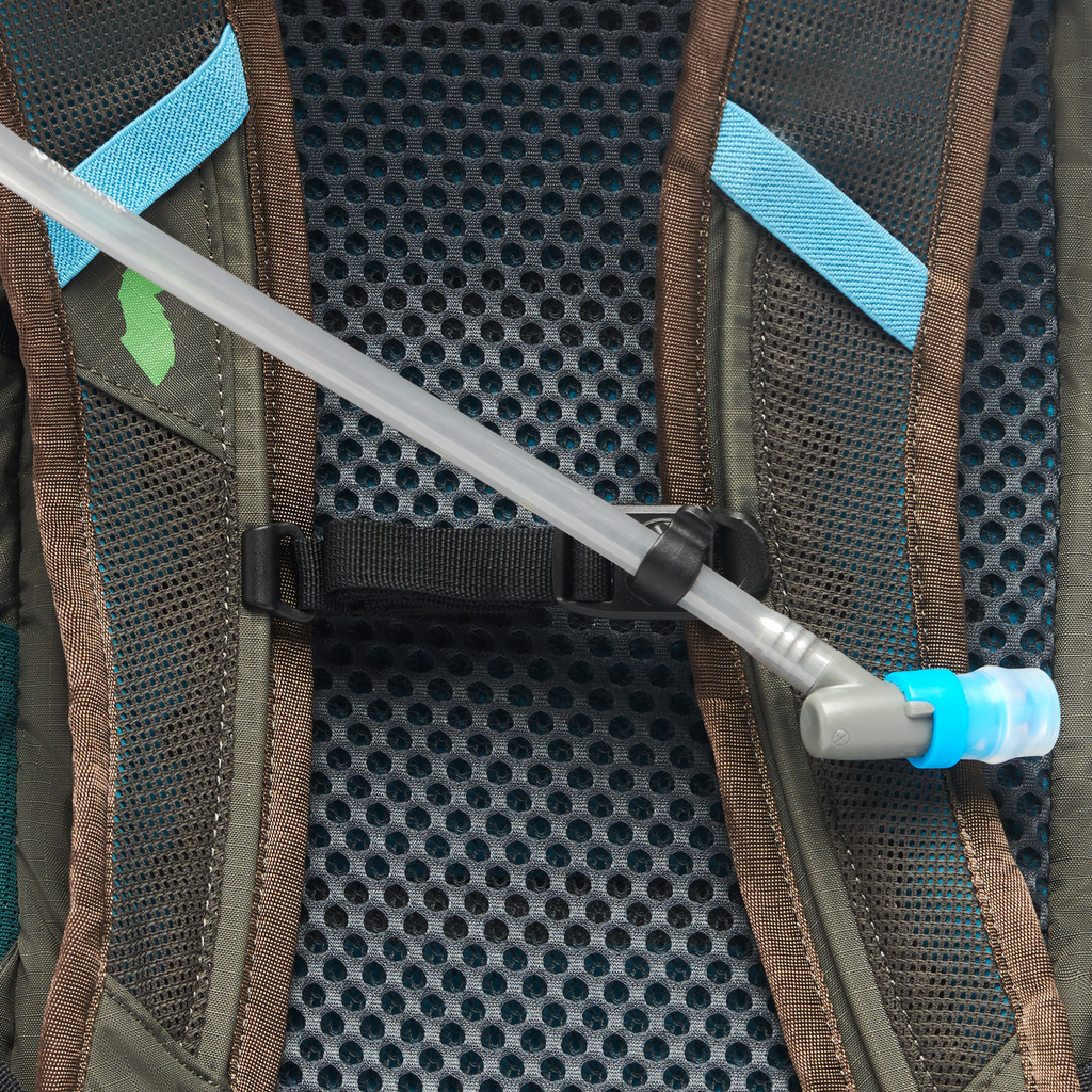 Lagos 15L Hiking Hydration Pack | Everyday Adventure