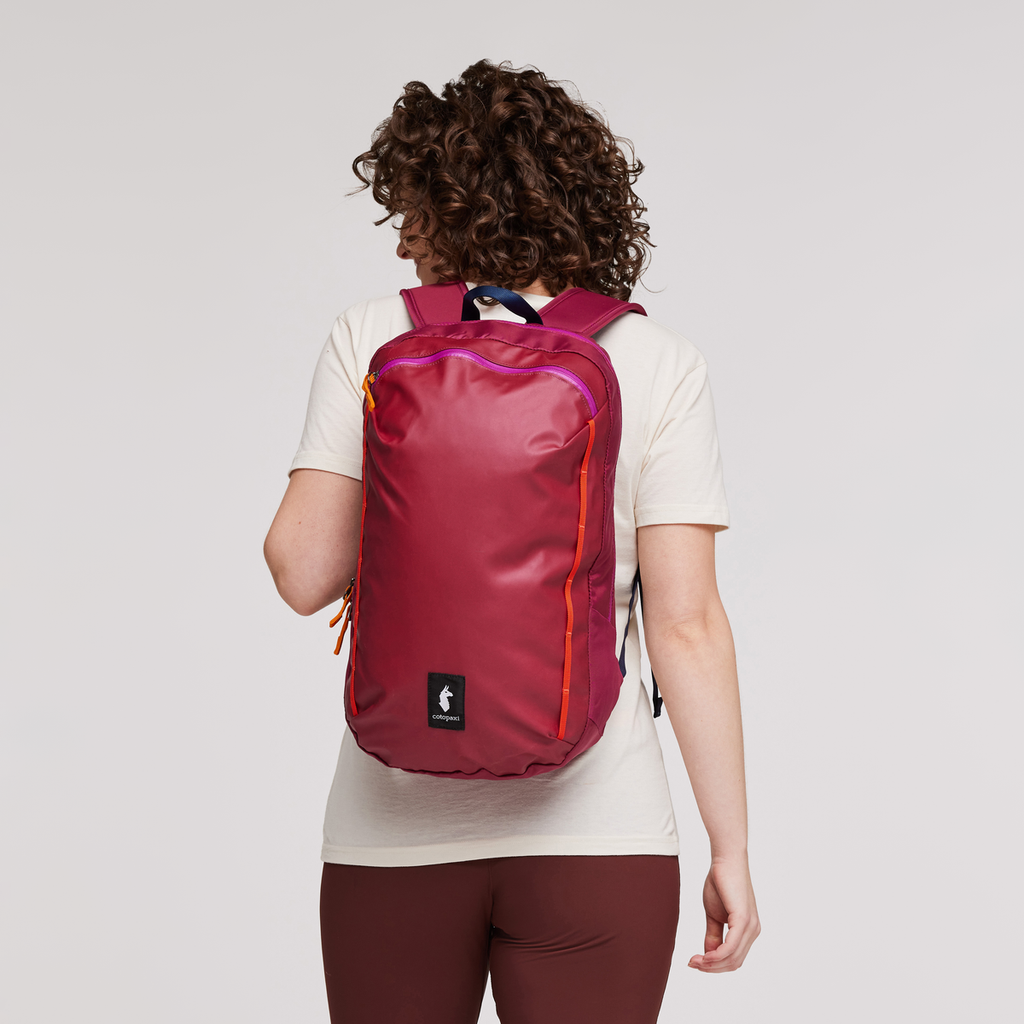 Vaya 18L Backpack Cada Dia | Everyday Adventure