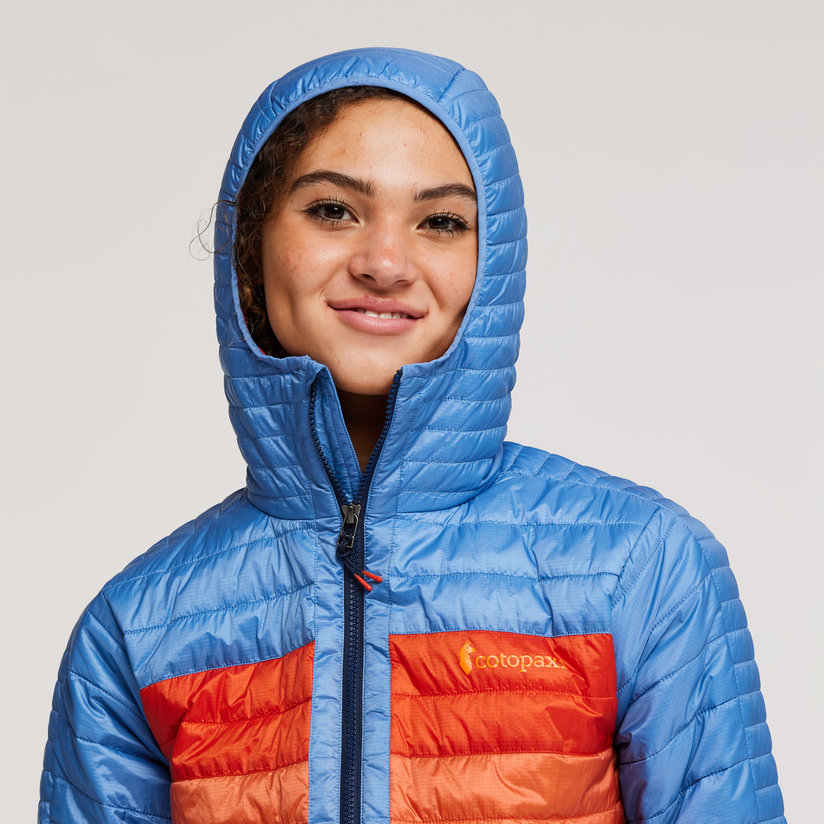 Capa Insulated Hooded Jacket Women's | Versatile Outdoor Layer