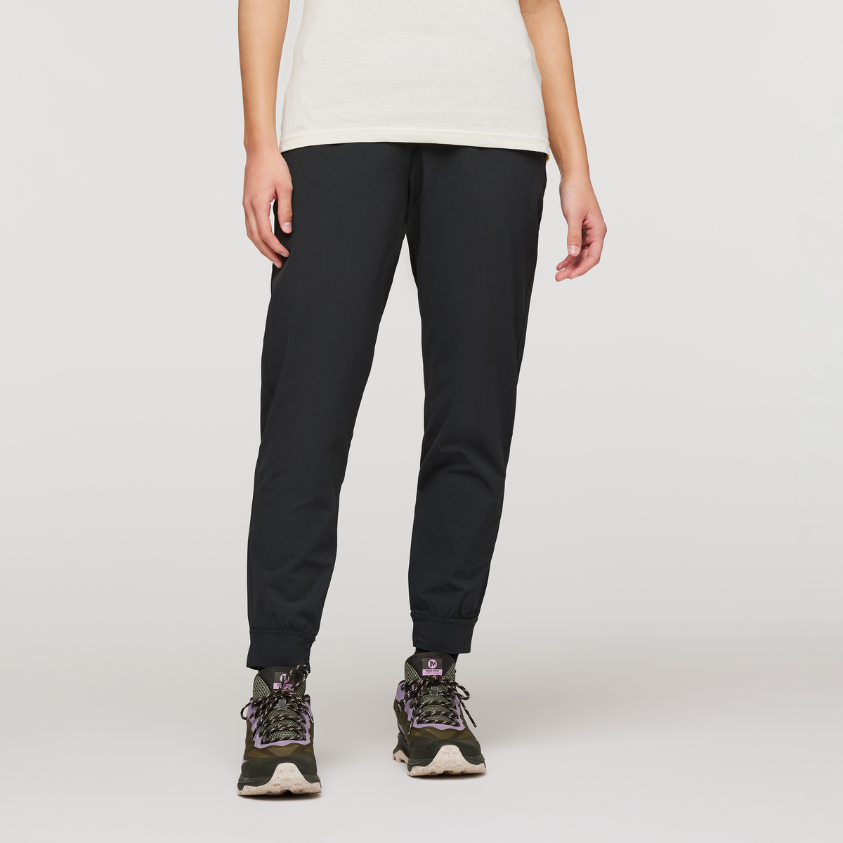 Veza Adventure Jogger Women's | Versatile Outdoor Bottoms