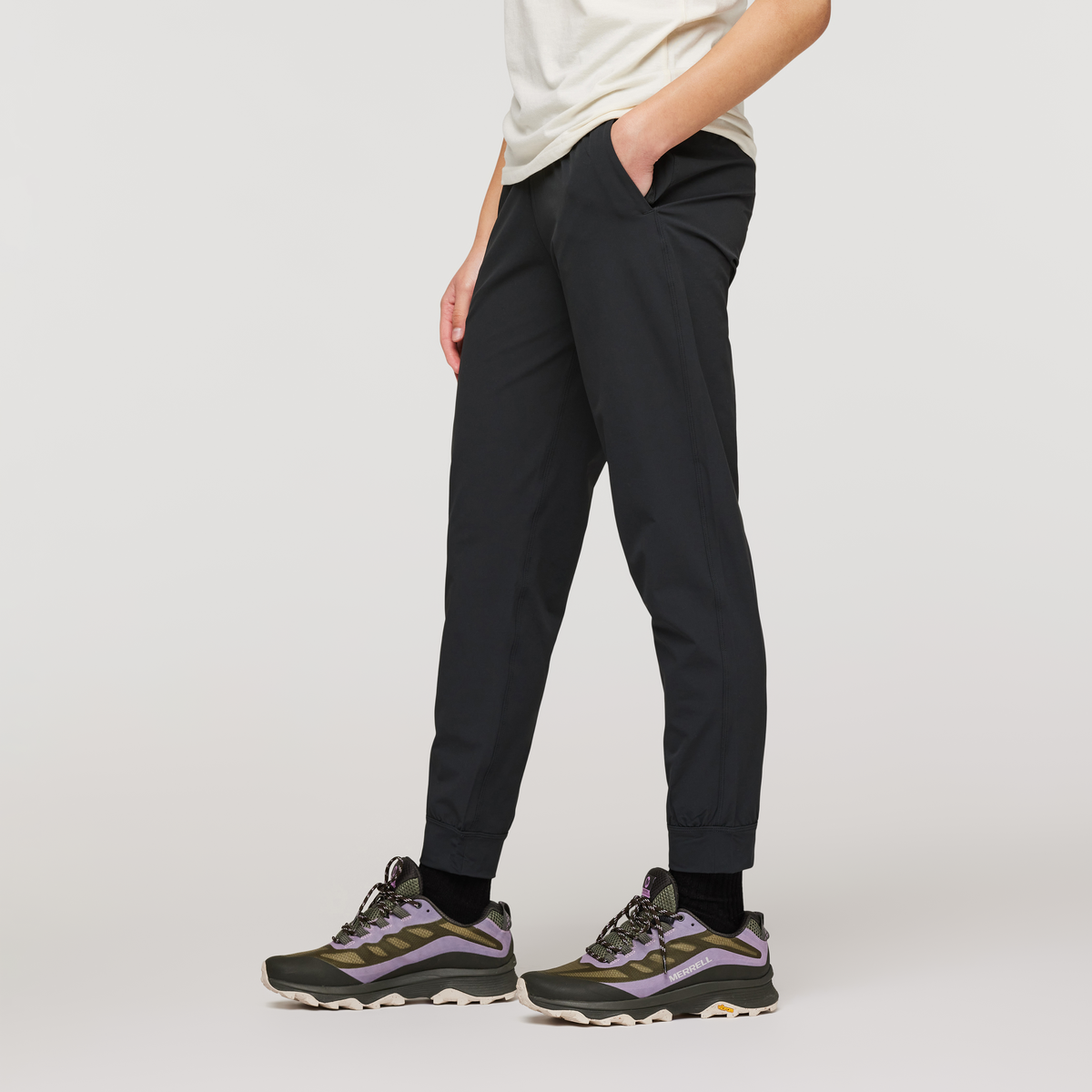 Veza Adventure Jogger Women's | Versatile Outdoor Bottoms