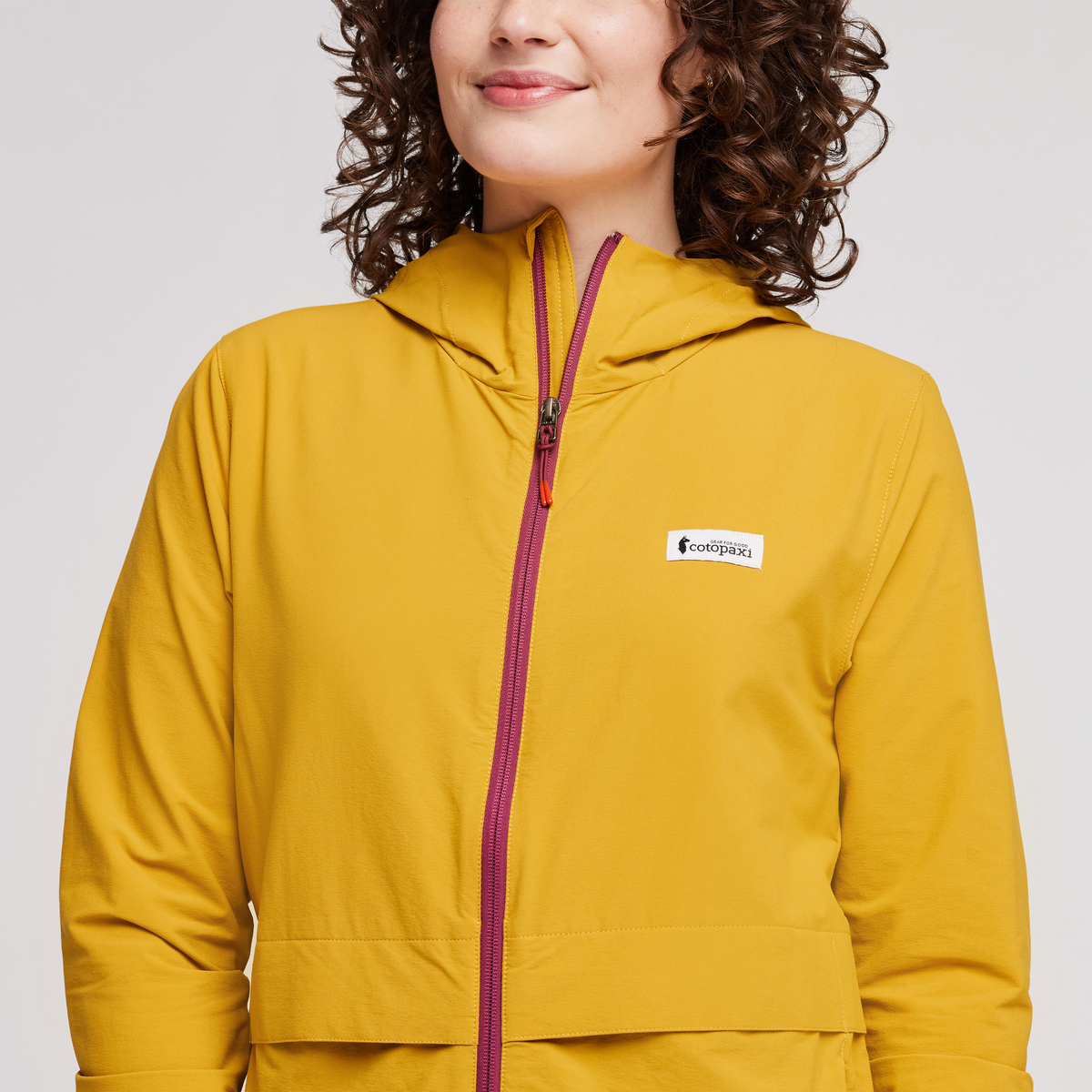 Viento Travel Jacket Women's | Versatile Outdoor Layer