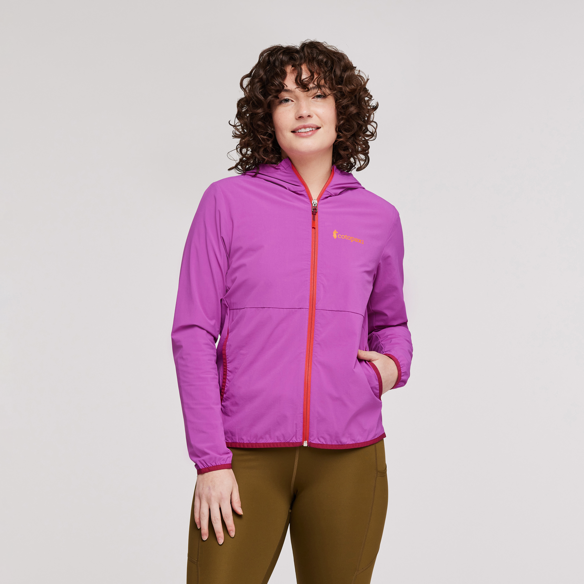 Vuelta Performance Windbreaker Jacket Women's | Versatile Outdoor Layer
