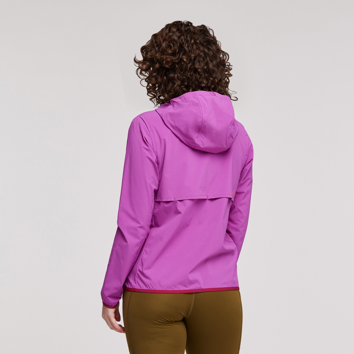 Vuelta Performance Windbreaker Jacket Women's | Versatile Outdoor Layer