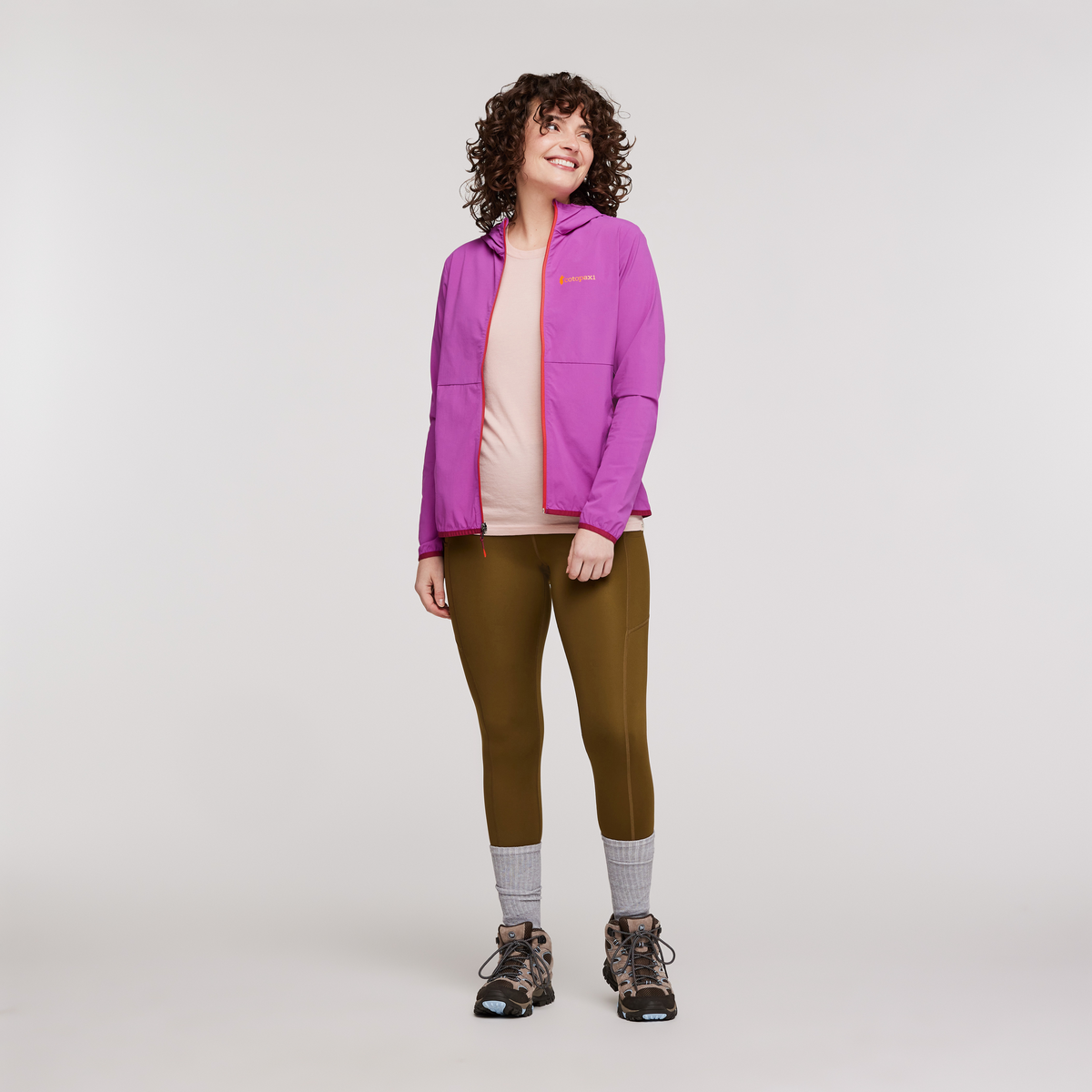 Vuelta Performance Windbreaker Jacket Women's | Versatile Outdoor Layer