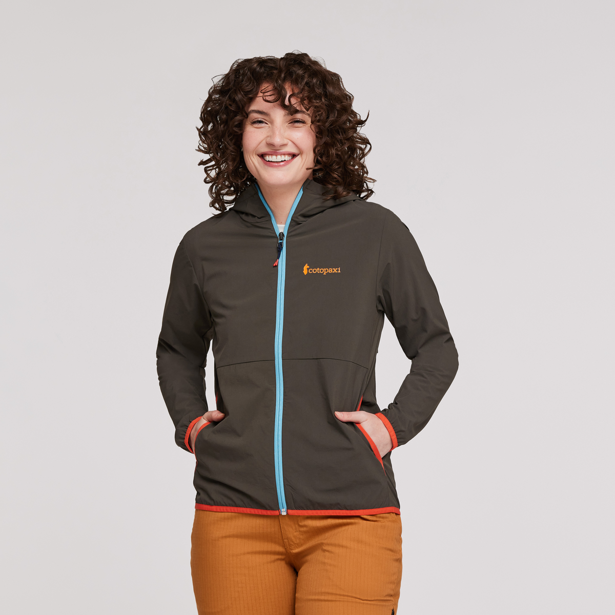 Vuelta Performance Windbreaker Jacket Women's | Versatile Outdoor Layer