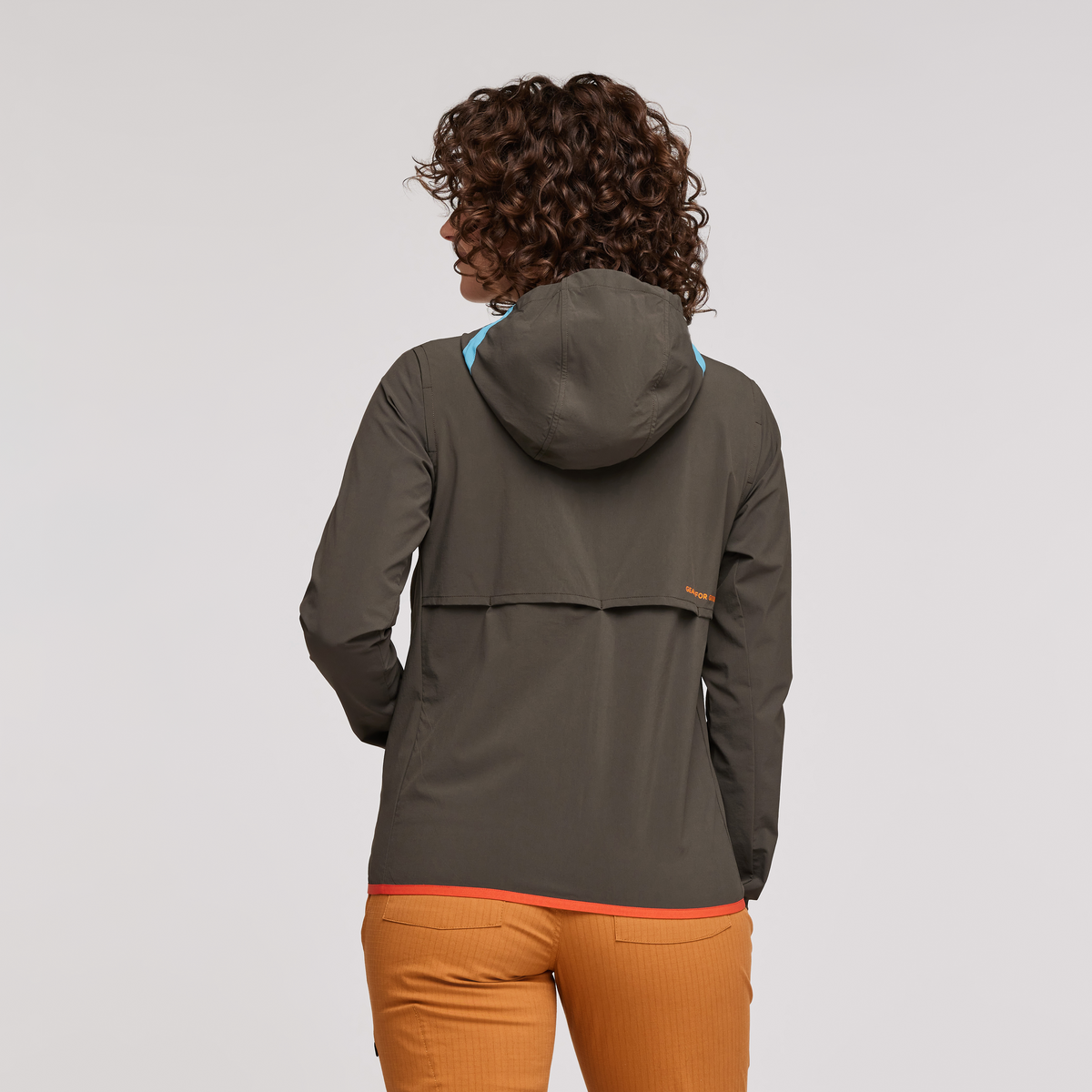 Vuelta Performance Windbreaker Jacket Women's | Versatile Outdoor Layer