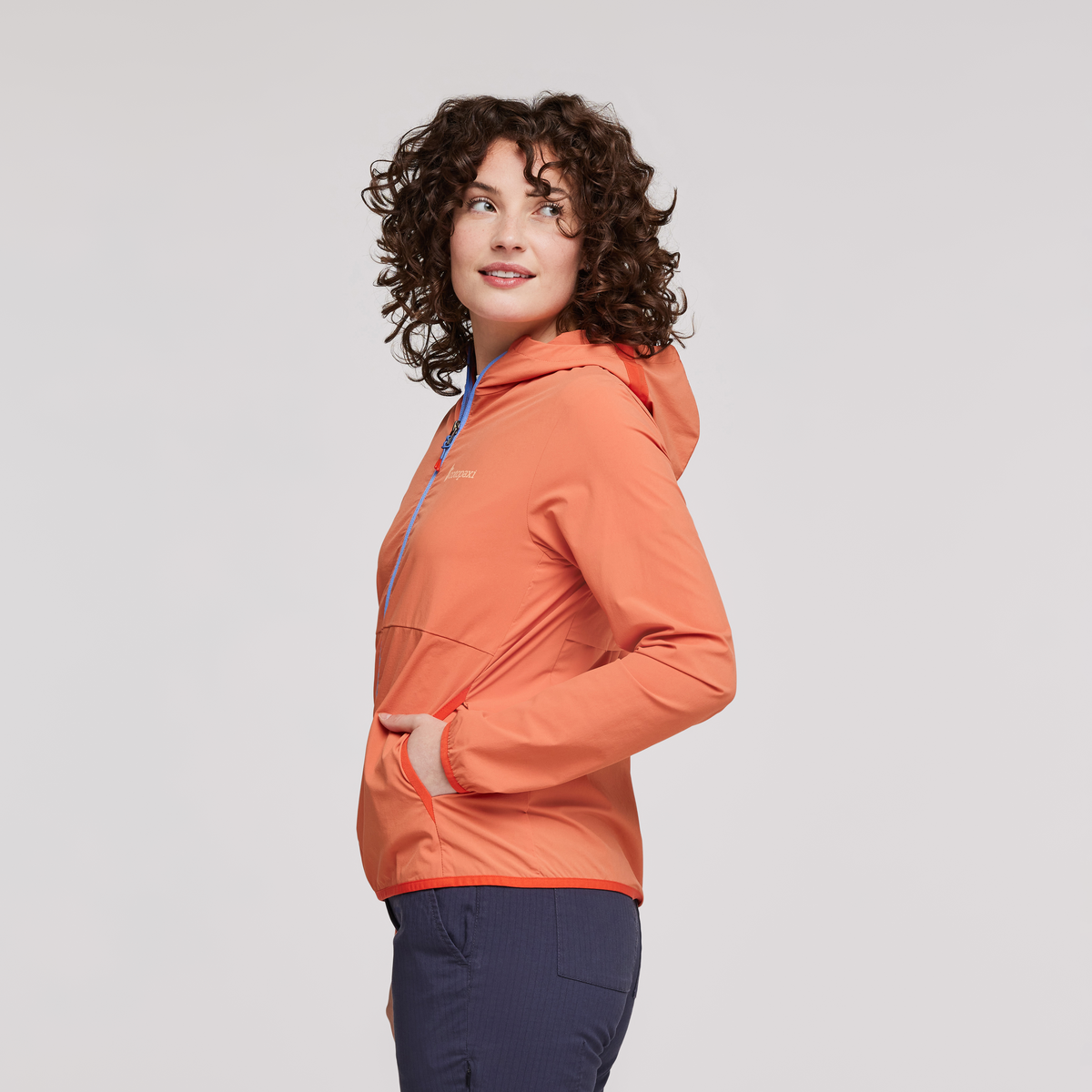 Vuelta Performance Windbreaker Jacket Women's | Versatile Outdoor Layer