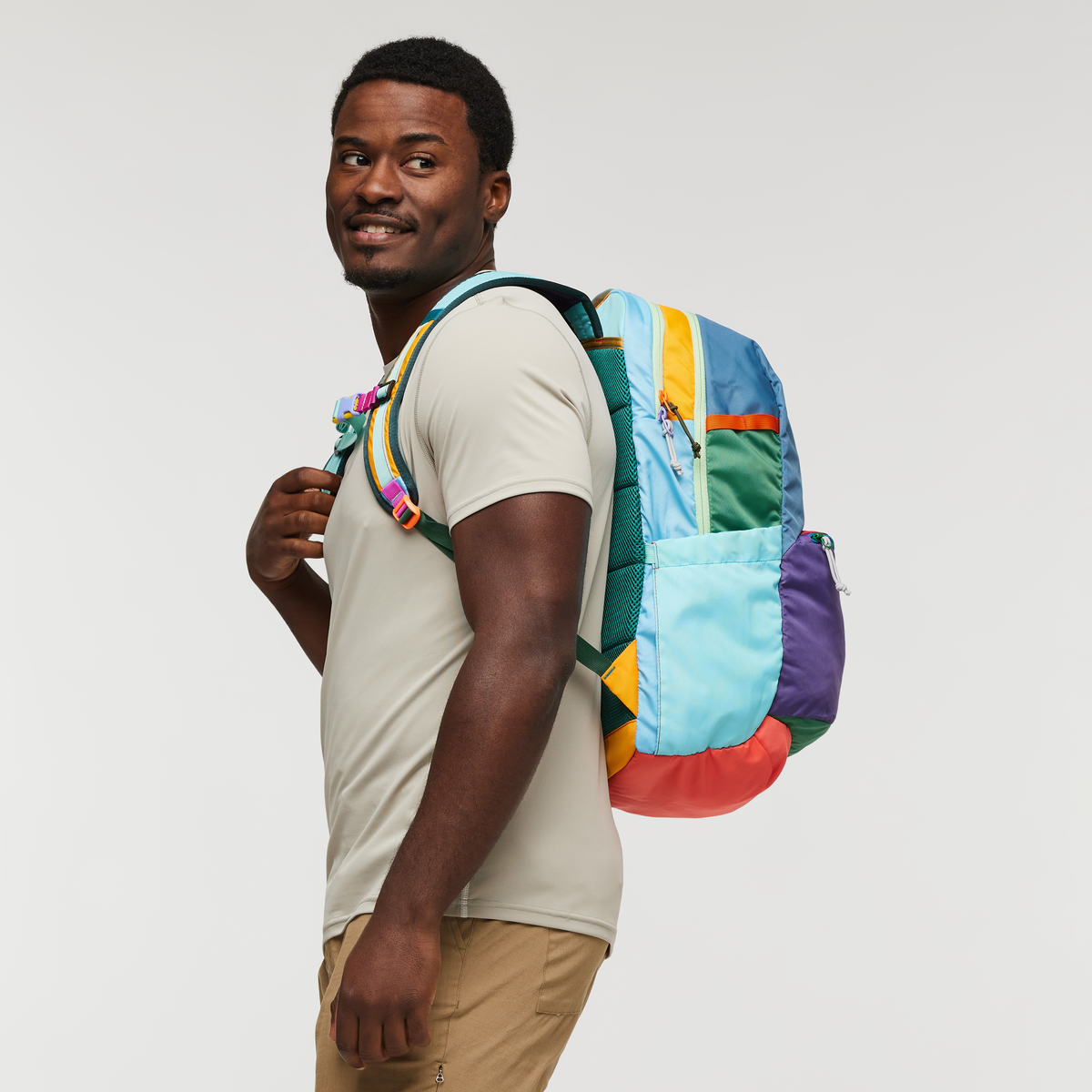 Chiquillo 30L Daypack Del Dia | Everyday Adventure
