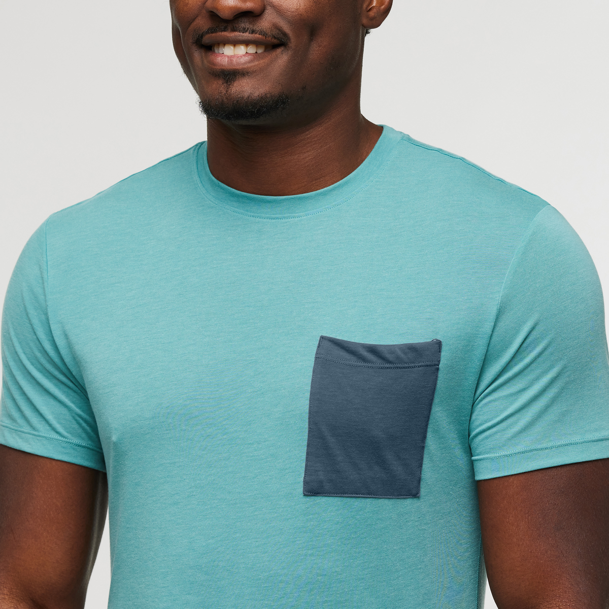 Paseo Travel Pocket T-Shirt Men's | Comfortable Outdoor Top