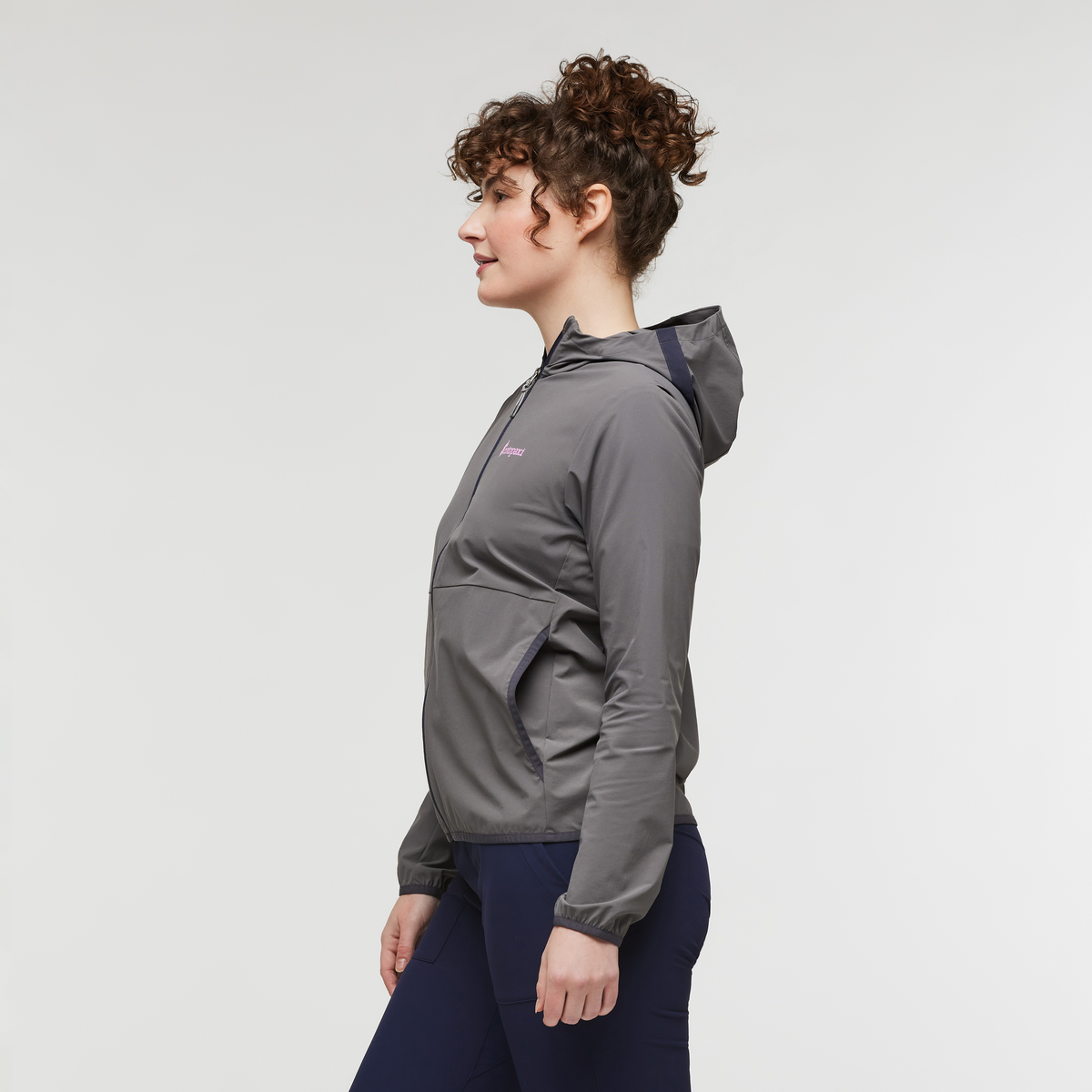 Vuelta Performance Windbreaker Jacket Women's | Versatile Outdoor Layer