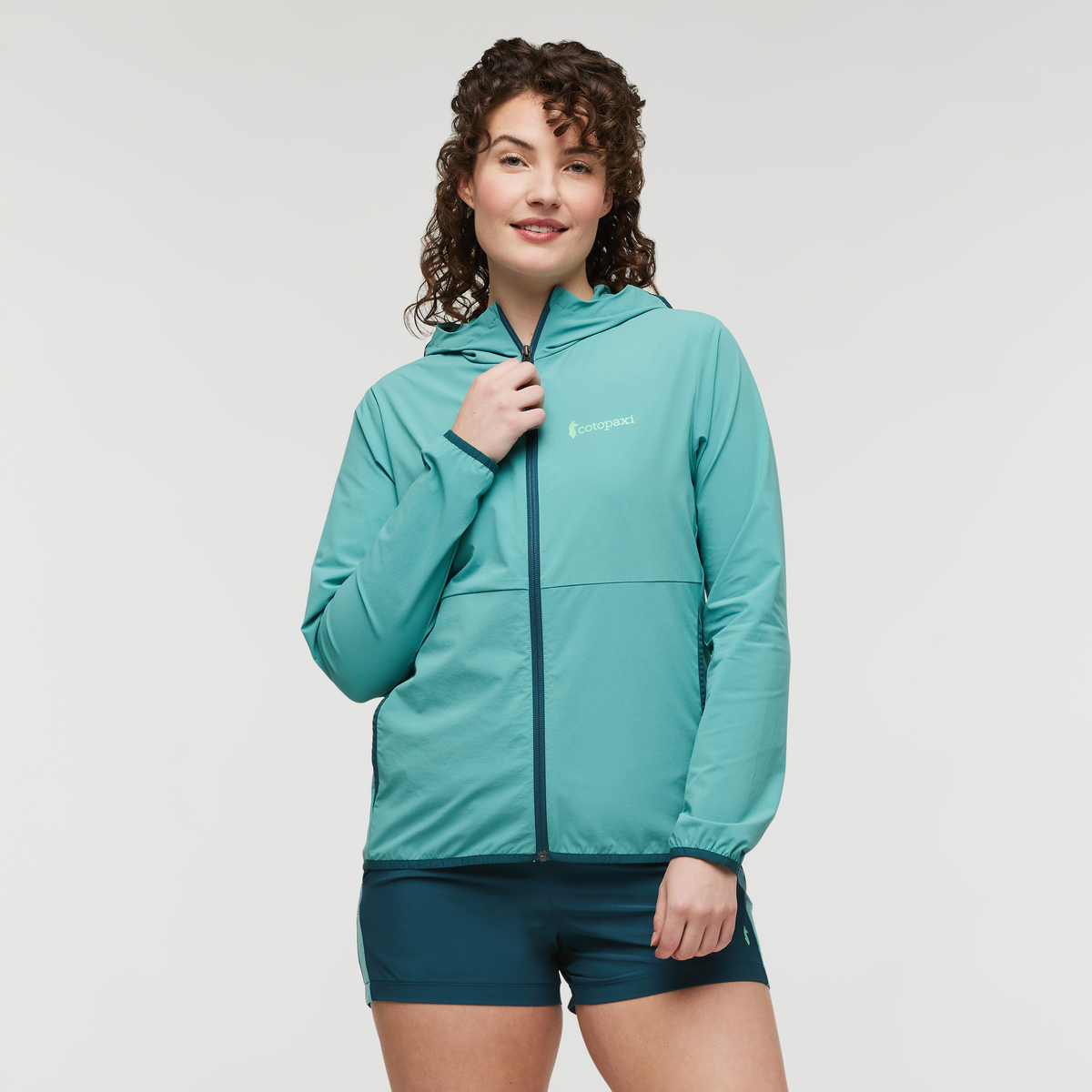 Vuelta Performance Windbreaker Jacket Women's | Versatile Outdoor Layer