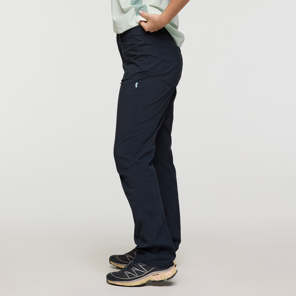 Coraje Tech Pant Women's | Versatile Outdoor Bottoms